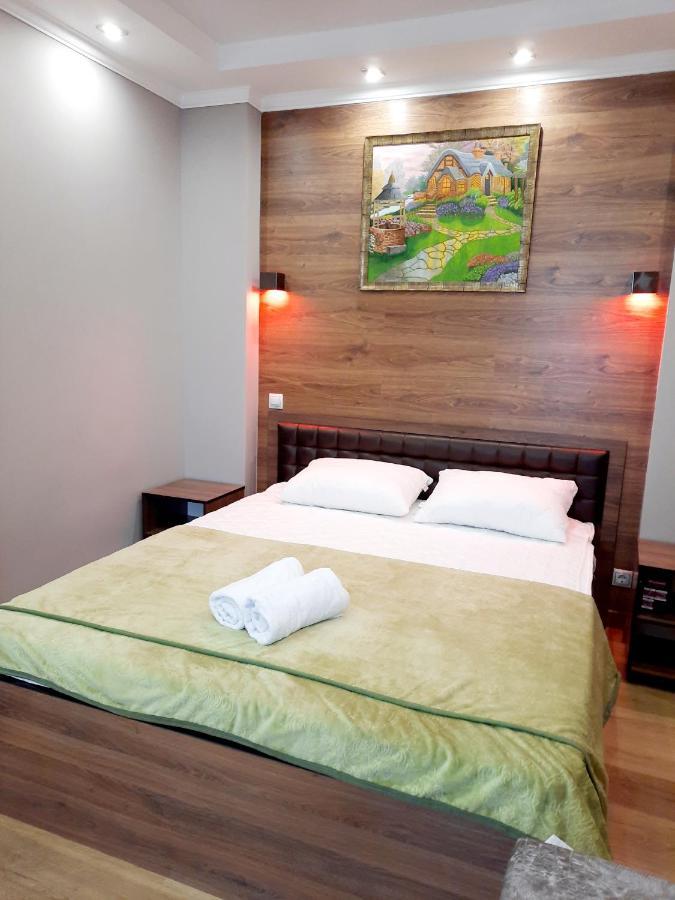 Исы Байзакова 133 Apartamento Pavlodar Exterior foto