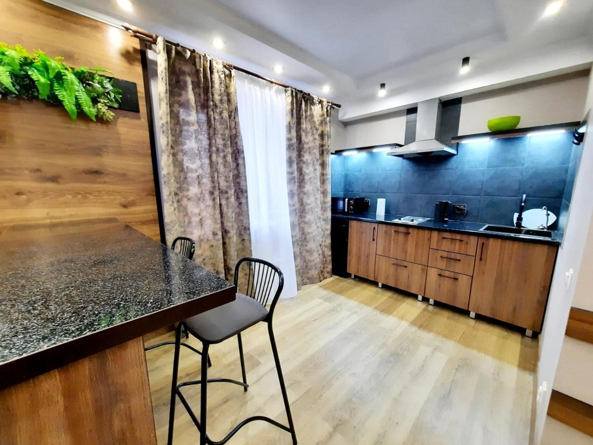 Исы Байзакова 133 Apartamento Pavlodar Exterior foto